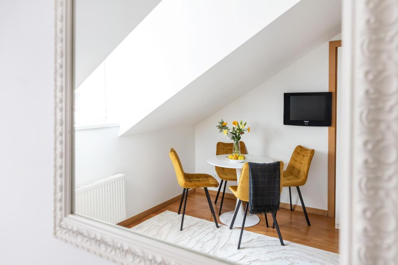 Cathedral Apartments By Reside Baltic Vilnius Esterno foto